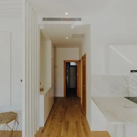 Modern Beachfront Getaway Αμμόχωστος