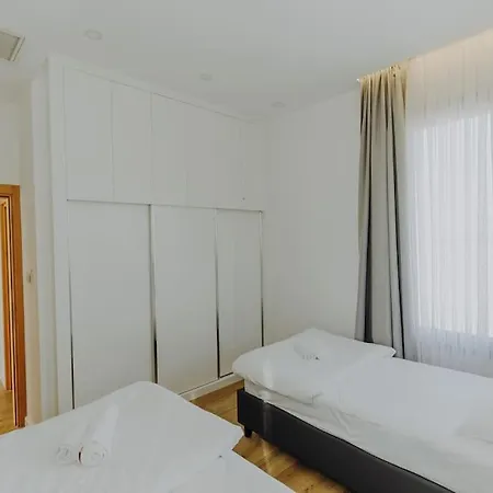 Διαμέρισμα Modern Beachfront Getaway