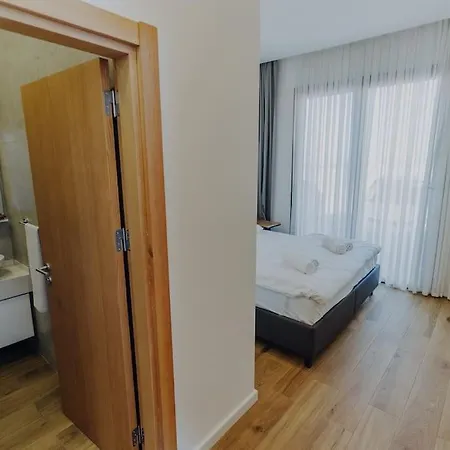 Διαμέρισμα Modern Beachfront Getaway