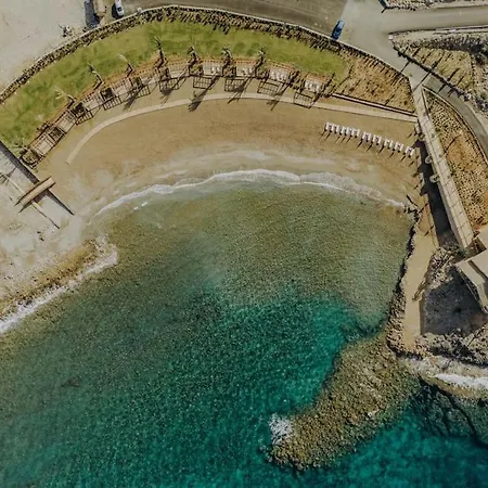 Διαμέρισμα Modern Beachfront Getaway Αμμόχωστος